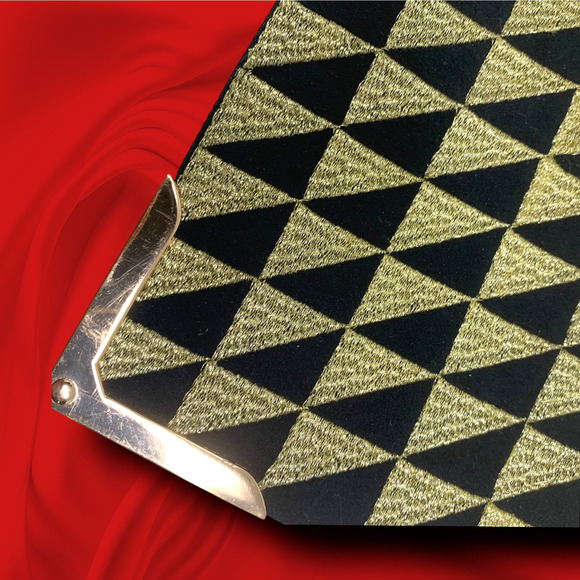 NEW Shiraleah Trina Black Gold Abstract Crossbody Envelope Bag Purse Chain Strap - Picture 2 of 8